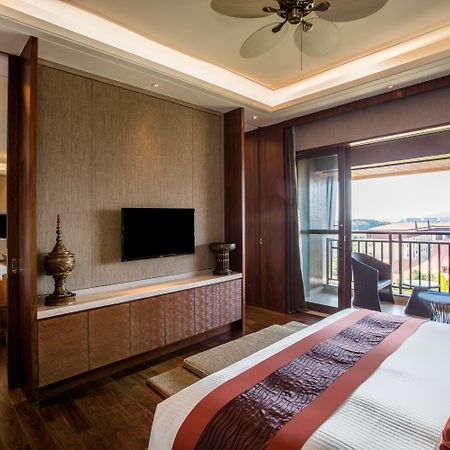 คราวน์ พลาซา รีสอร์ต สิบสองปันนา ปาร์ควิว Hotel ภายนอก รูปภาพ